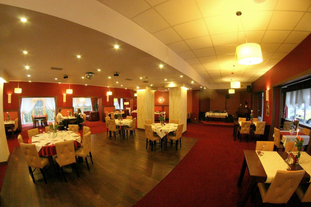 Hotel I Restauracja Złoty Las Extérieur photo
