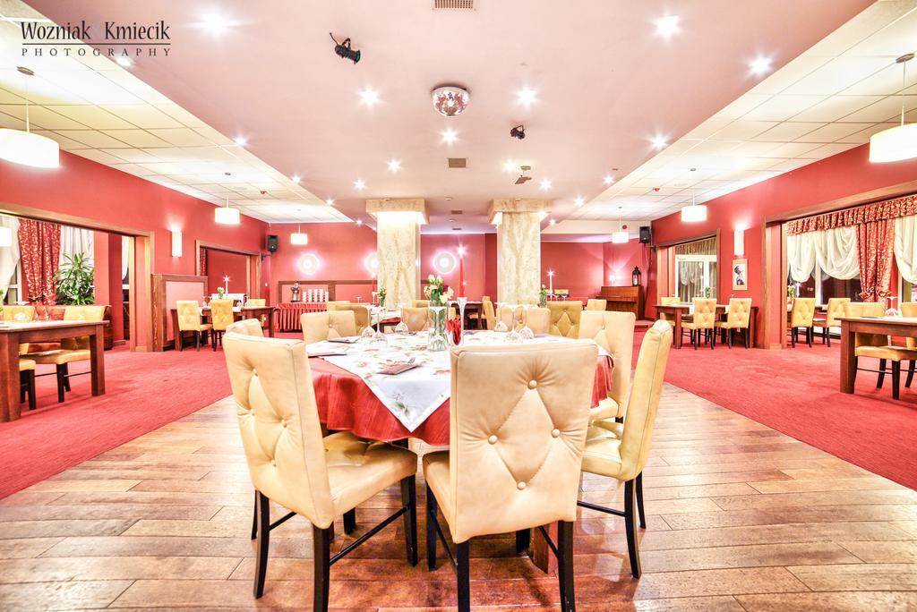 Hotel I Restauracja Złoty Las Extérieur photo