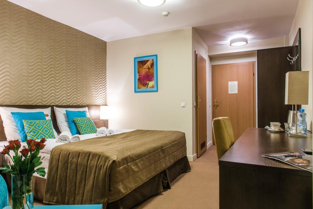 Hotel I Restauracja Złoty Las Extérieur photo
